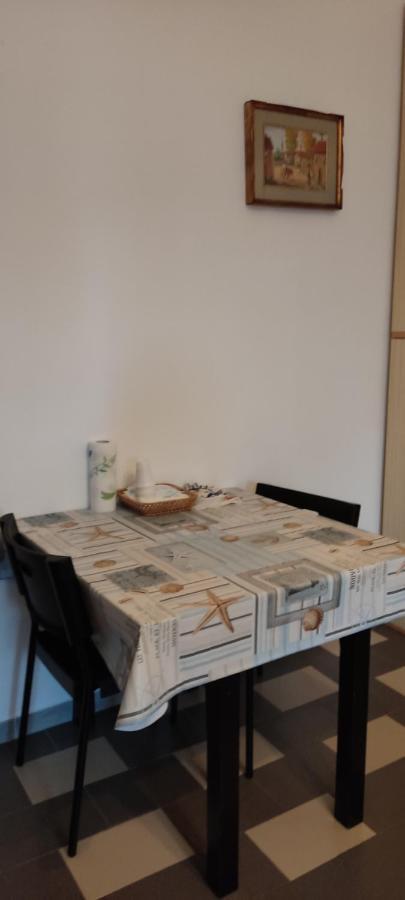 Appartement La Casa Di Periferia à Bari Extérieur photo