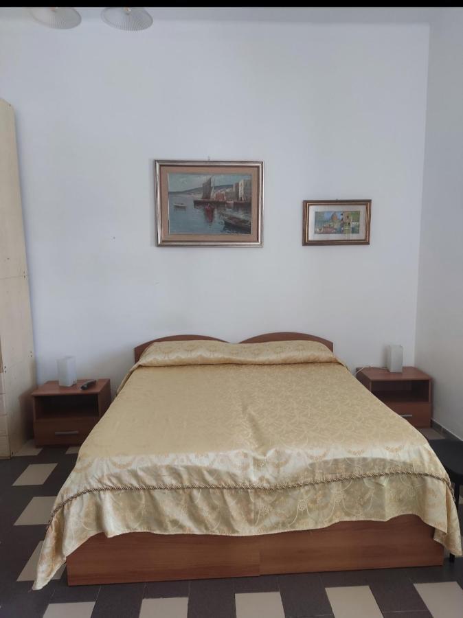 Appartement La Casa Di Periferia à Bari Extérieur photo